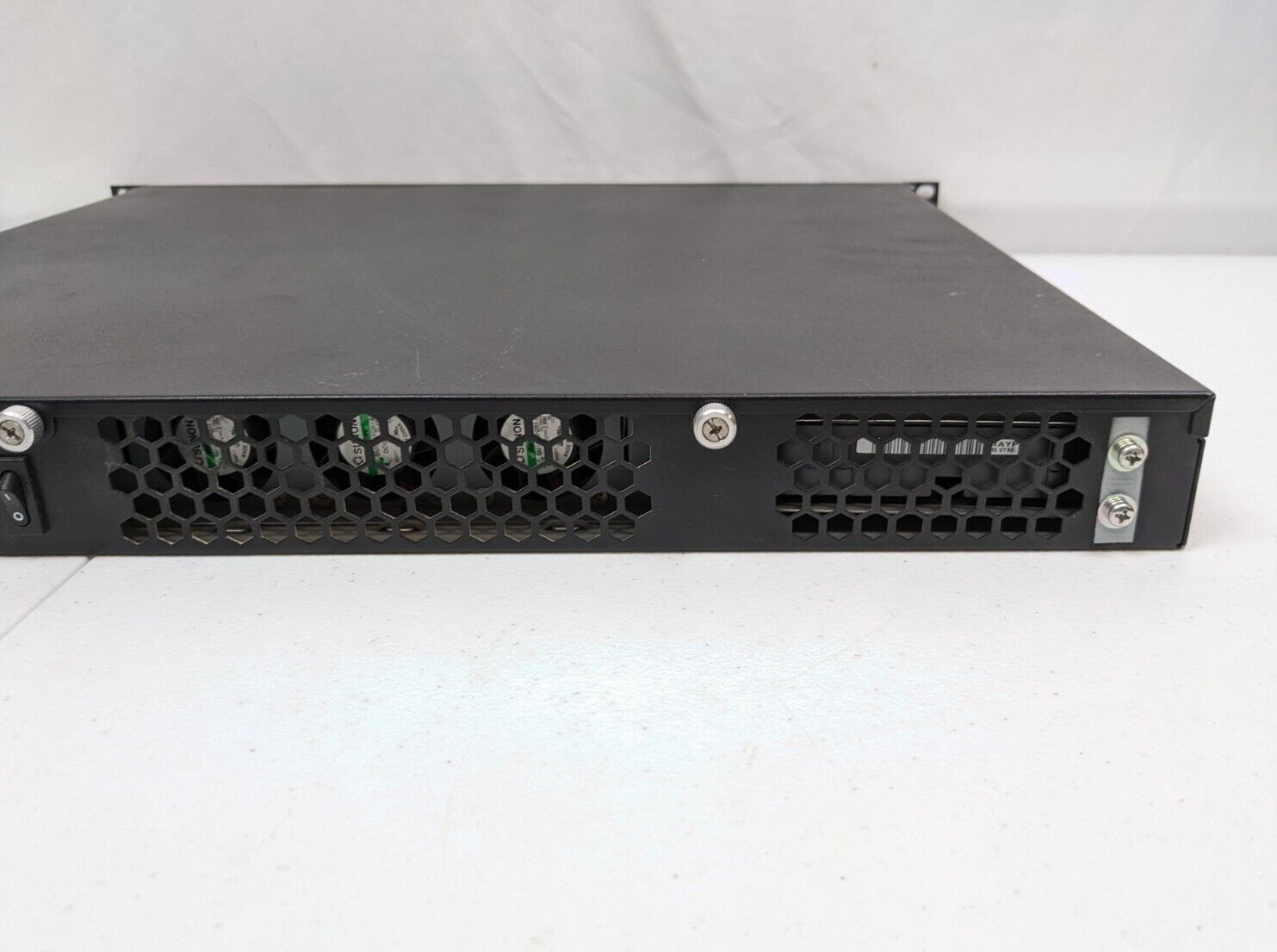 Check Point 5200 PB-20 100-240V Firewall Network Security Appliance