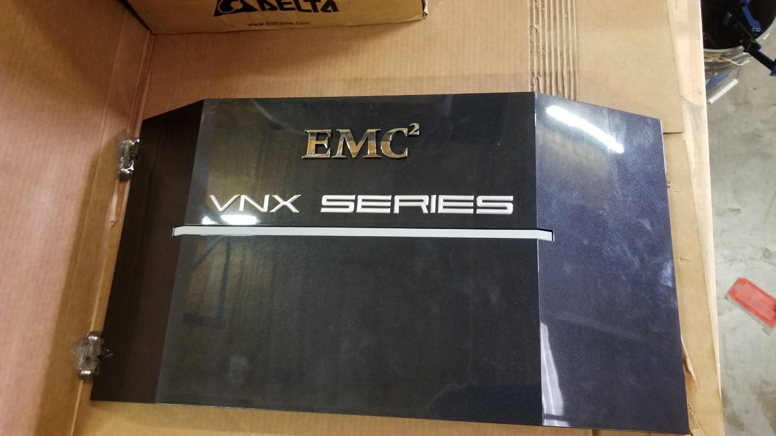 EMC 100-563-531 Front Rack Display