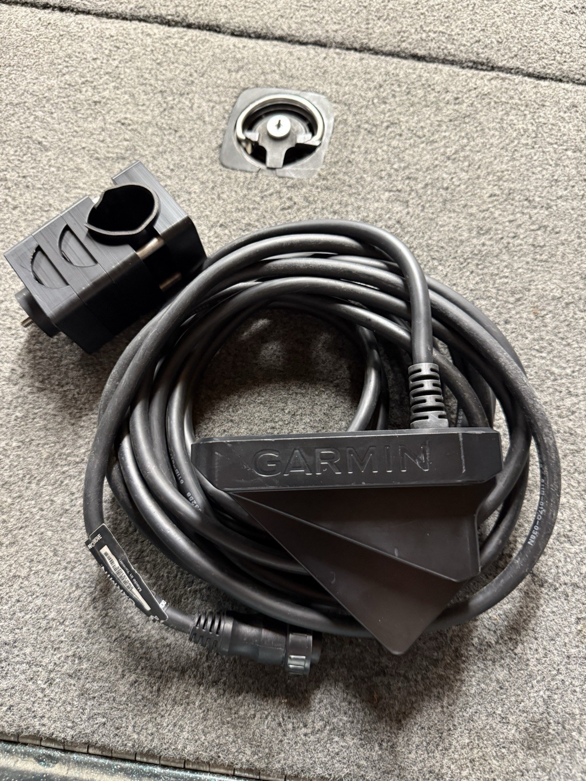 Garmin Panoptix Livescope LVS32 Transducer With Fish Obsessed 0 Degree Mount