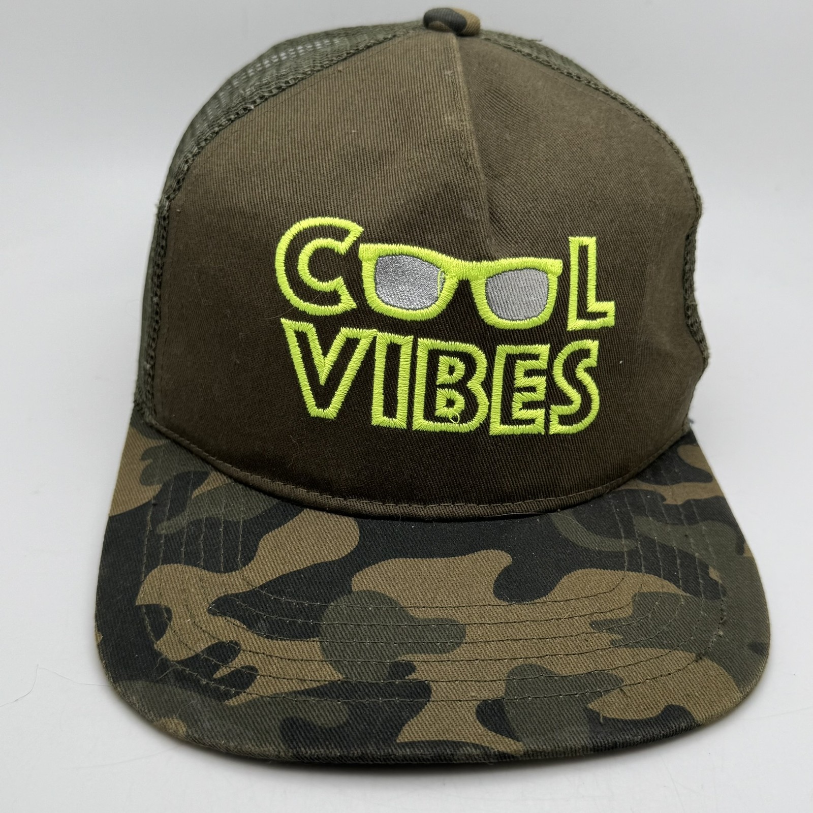 Old Navy Boys Camo Trucker Hat Olive Green Neon "Cool Vibes" Snapback One Size