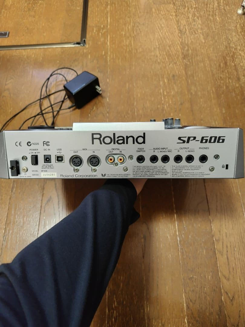 Roland SP-606 Sampling Workstation Sampler CF Card Partially defective