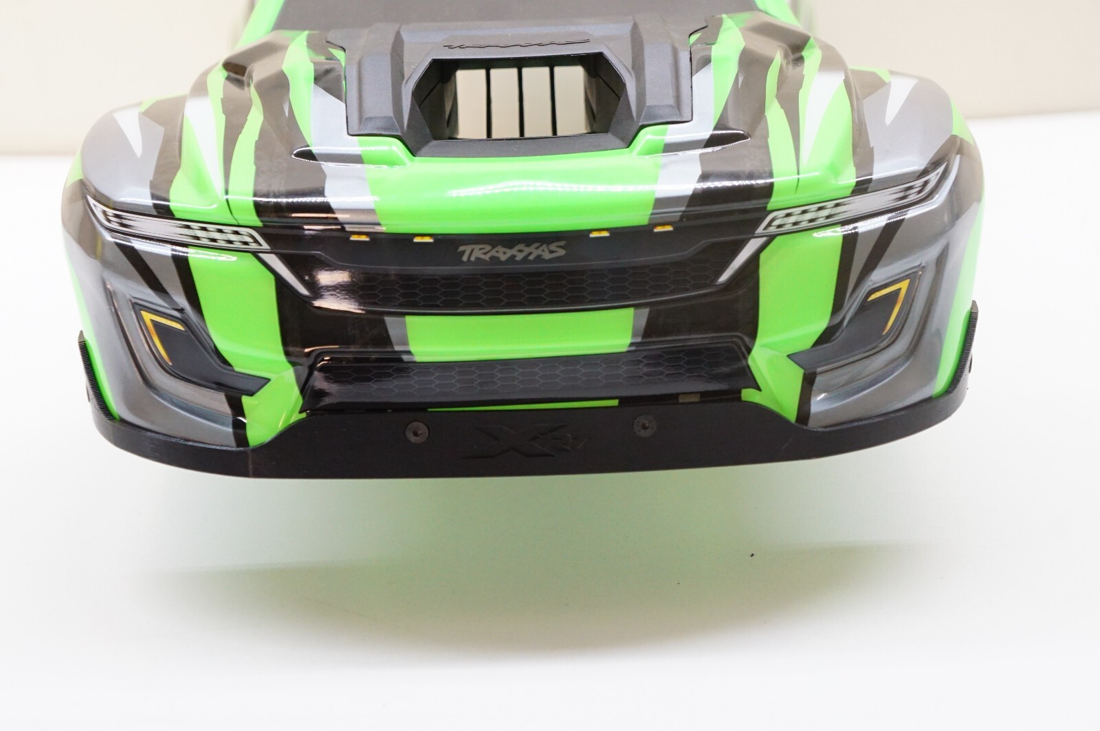 Body Savers for Traxxas XRT - Front & Rear Crack Protection Body Trim Stiffener
