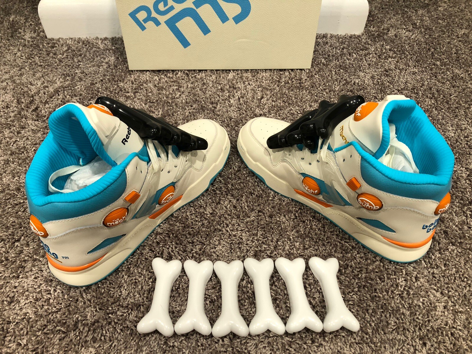 2 Sets! Reebok Pump Bones, Fit all Sizes
