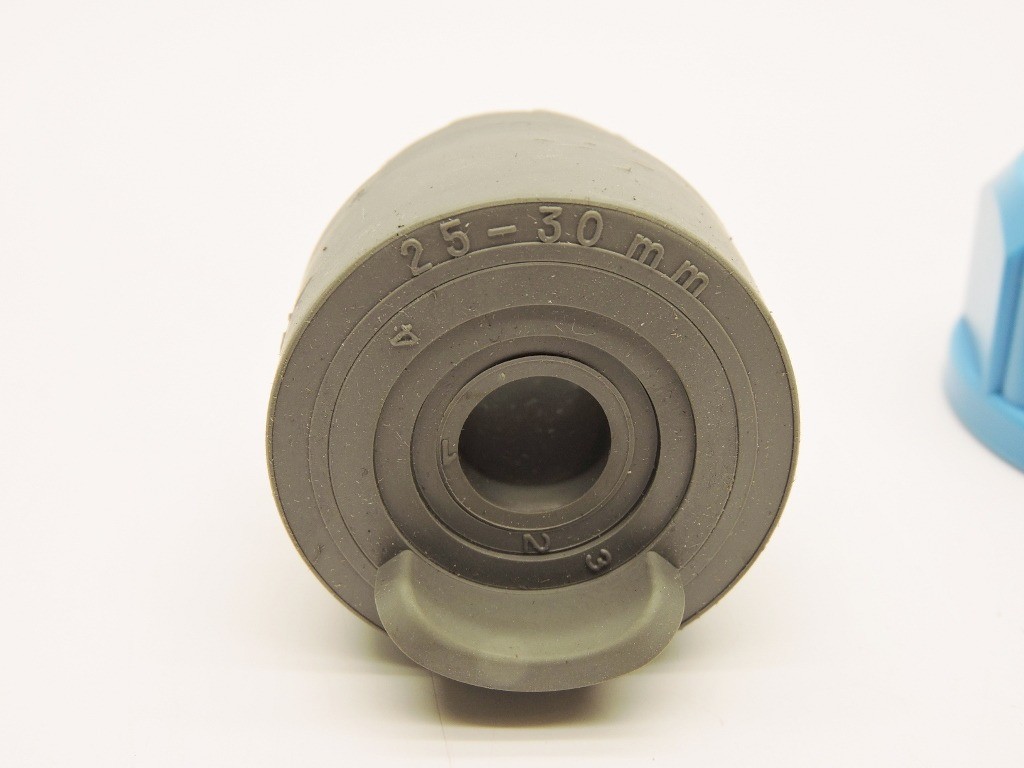 Cord Grip Box Mounted Mountable for 10-30mm Cords NEW