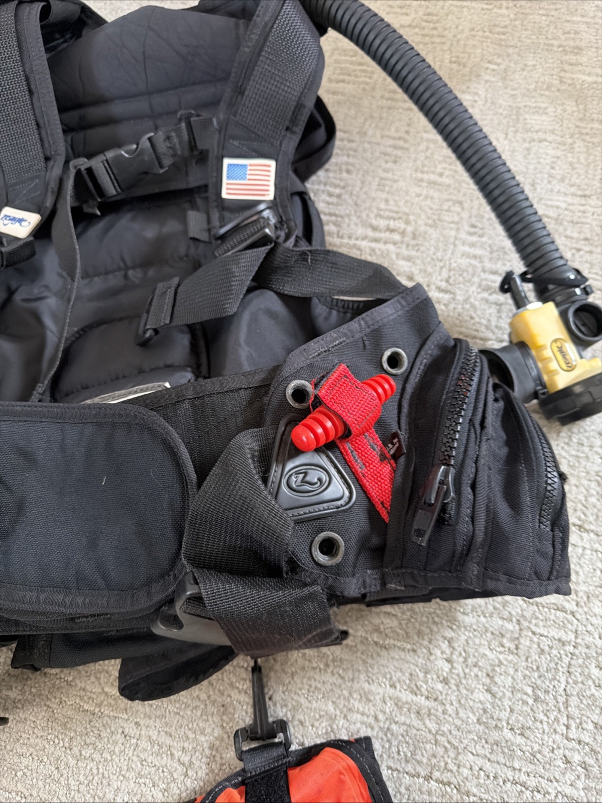 Zeagle Escape Large Diving BCD Buoyancy Vest w/ Attachments