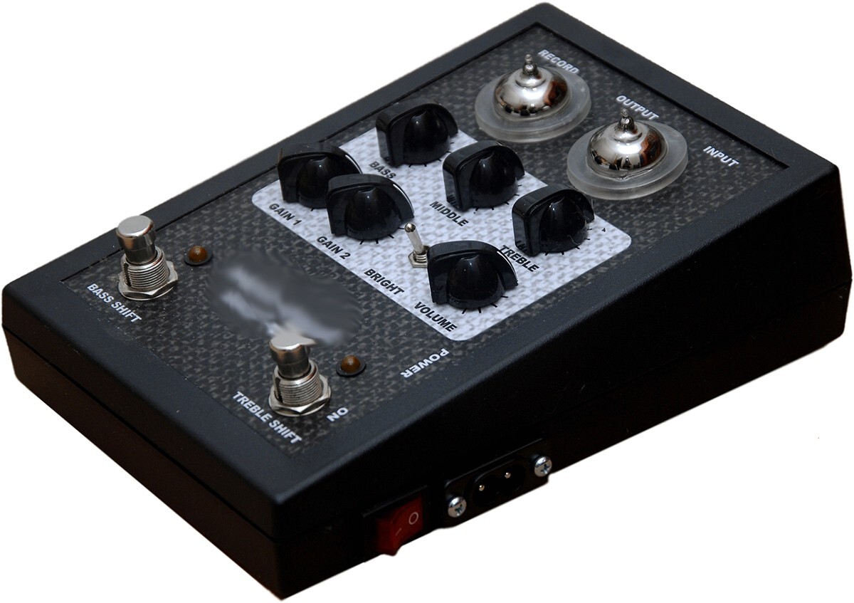 bass tube preamp pedal