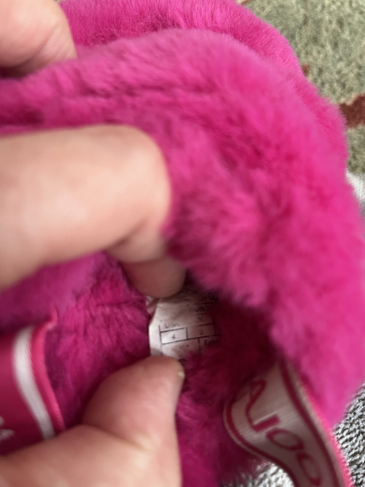 Koolaburra By UGG Women's Fluff Slippers Size 4