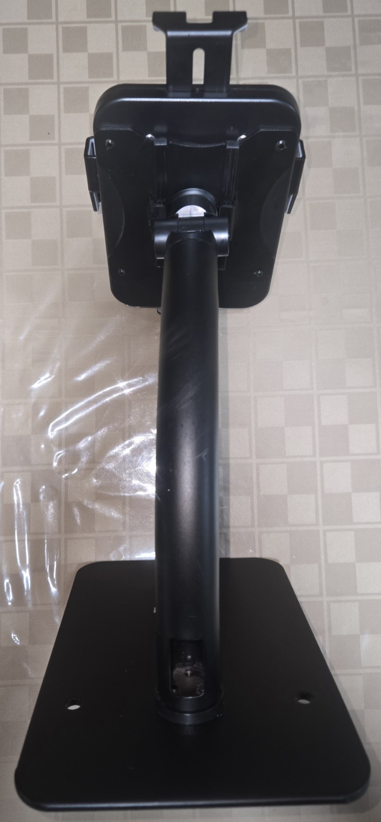 Mount-It! Anti-Theft Tablet Kiosk Countertop Stand | Universal Fit Black