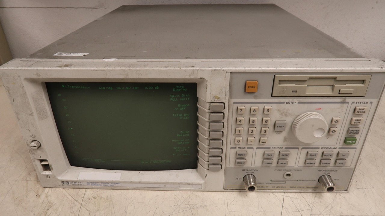 HP 8712ETS/N RF NETWORK ANALYZER 300 KHZ-1300 MHZ. M0006