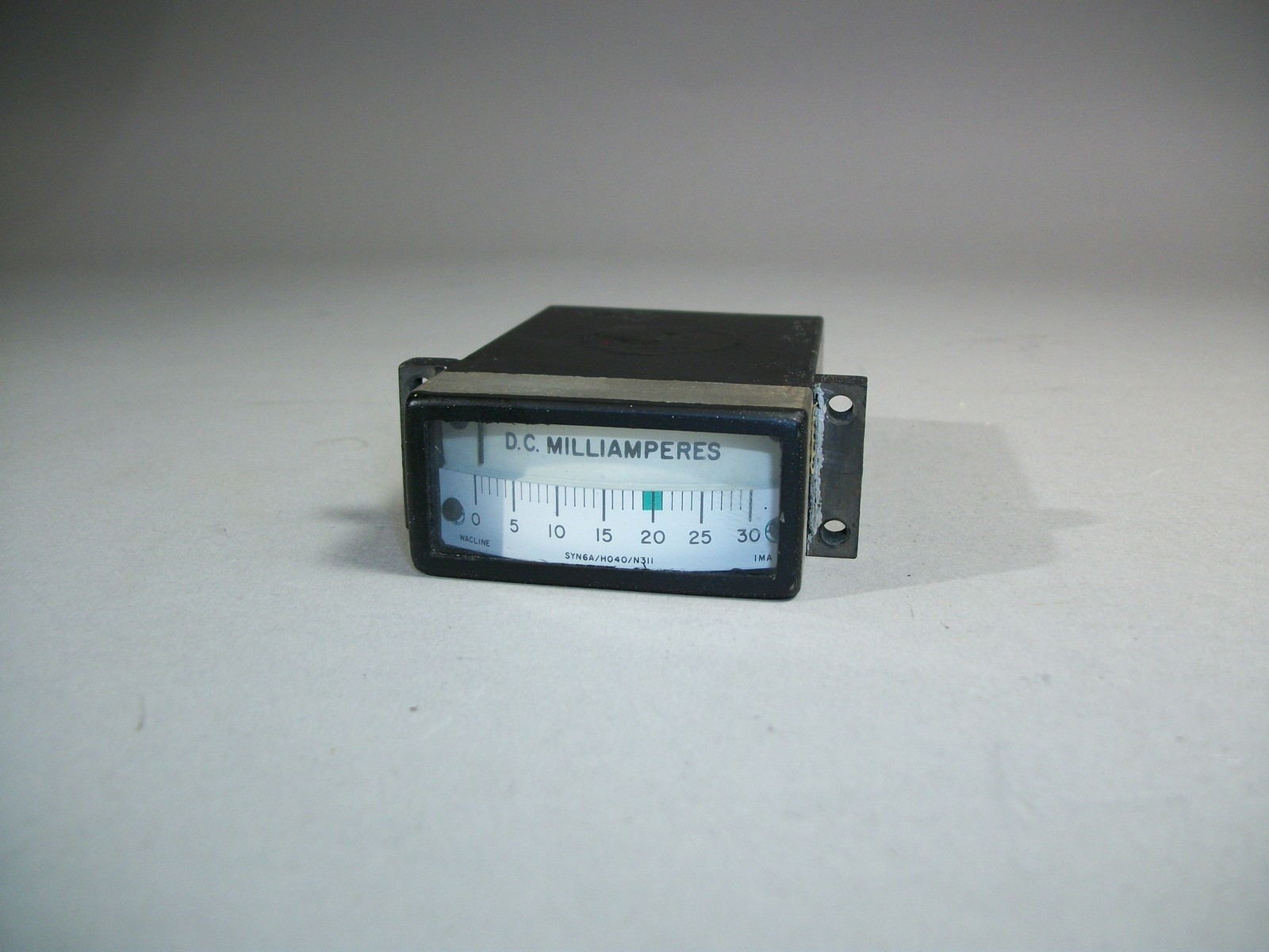 Rockwell Jewell (476-0439-060) SYN6AH040N311 0-30 Panel Meter (6625-00-042-8075)