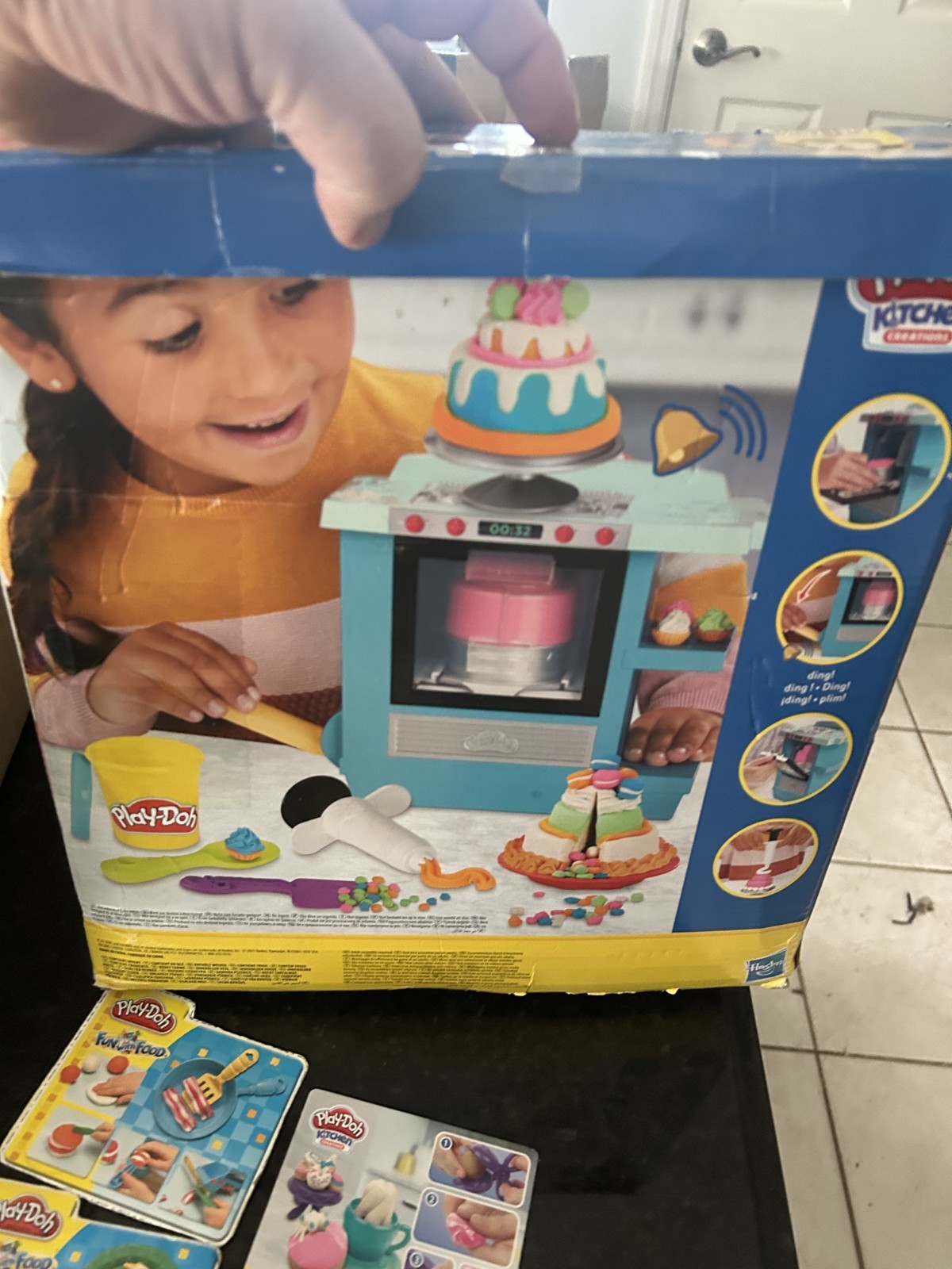 Play-Doh Kitchen Creations Playset w Box Accessories Tested Working NO Dough