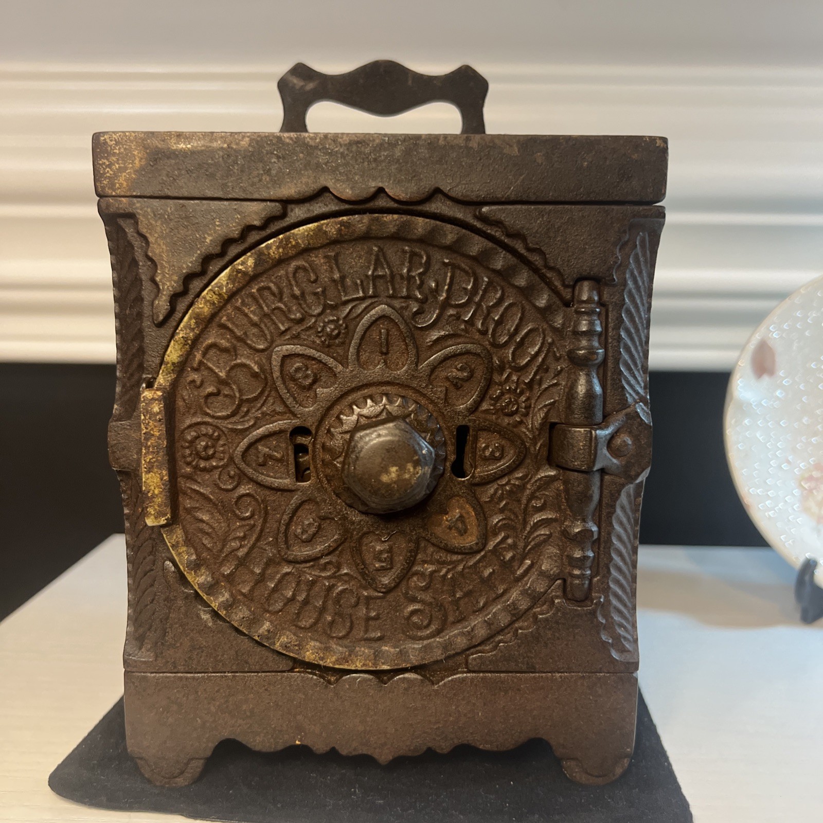 J&E Stevens August 17th, 1897 - Material, Cast Iron) (Burglar Proof Safe)not Key