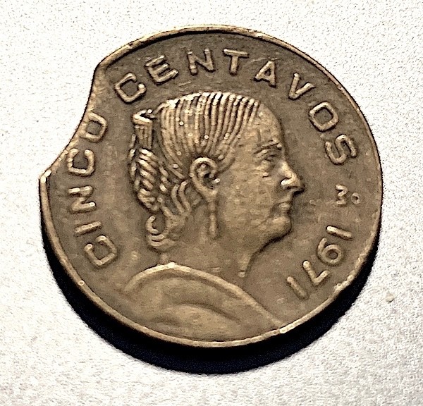 MEXICO CLIPPED PLANCHET  1971 5 Centavos ERROR CIRCULATED S+H $.79-USA