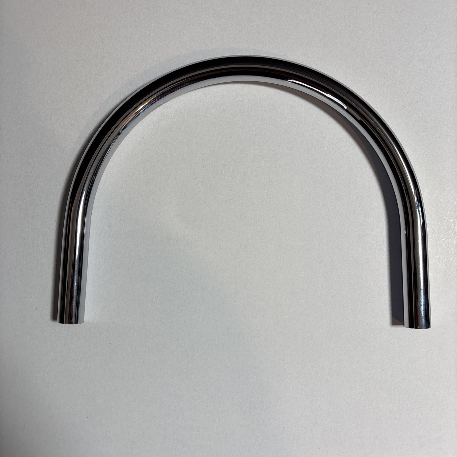 83-1571 Triumph Grabrail Loop Chrome 650 750 TR6 T120 T150 U.K. Made