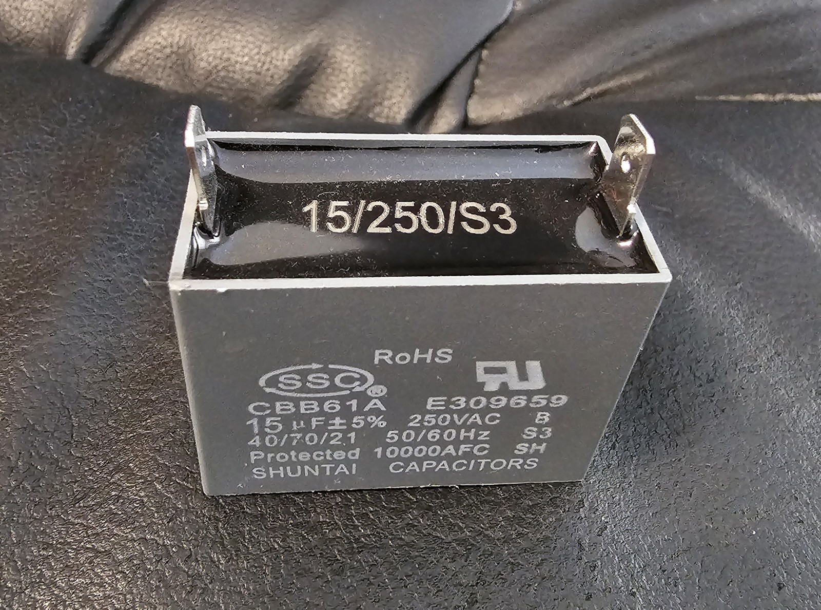 CBB61A Air Conditioner Capacitor 250V 15uF 50/60Hz