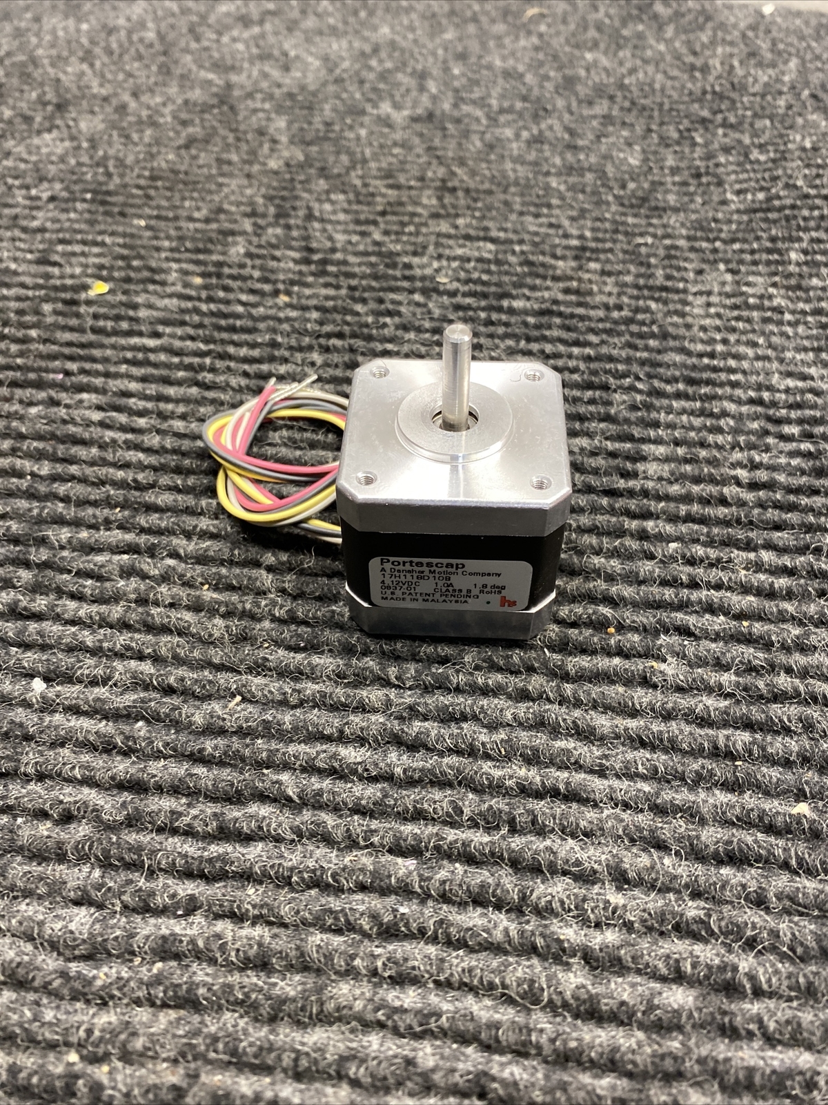 NOS Portescap 17 Stepper Motor 24VDC, 1.0A, 17H118D10B