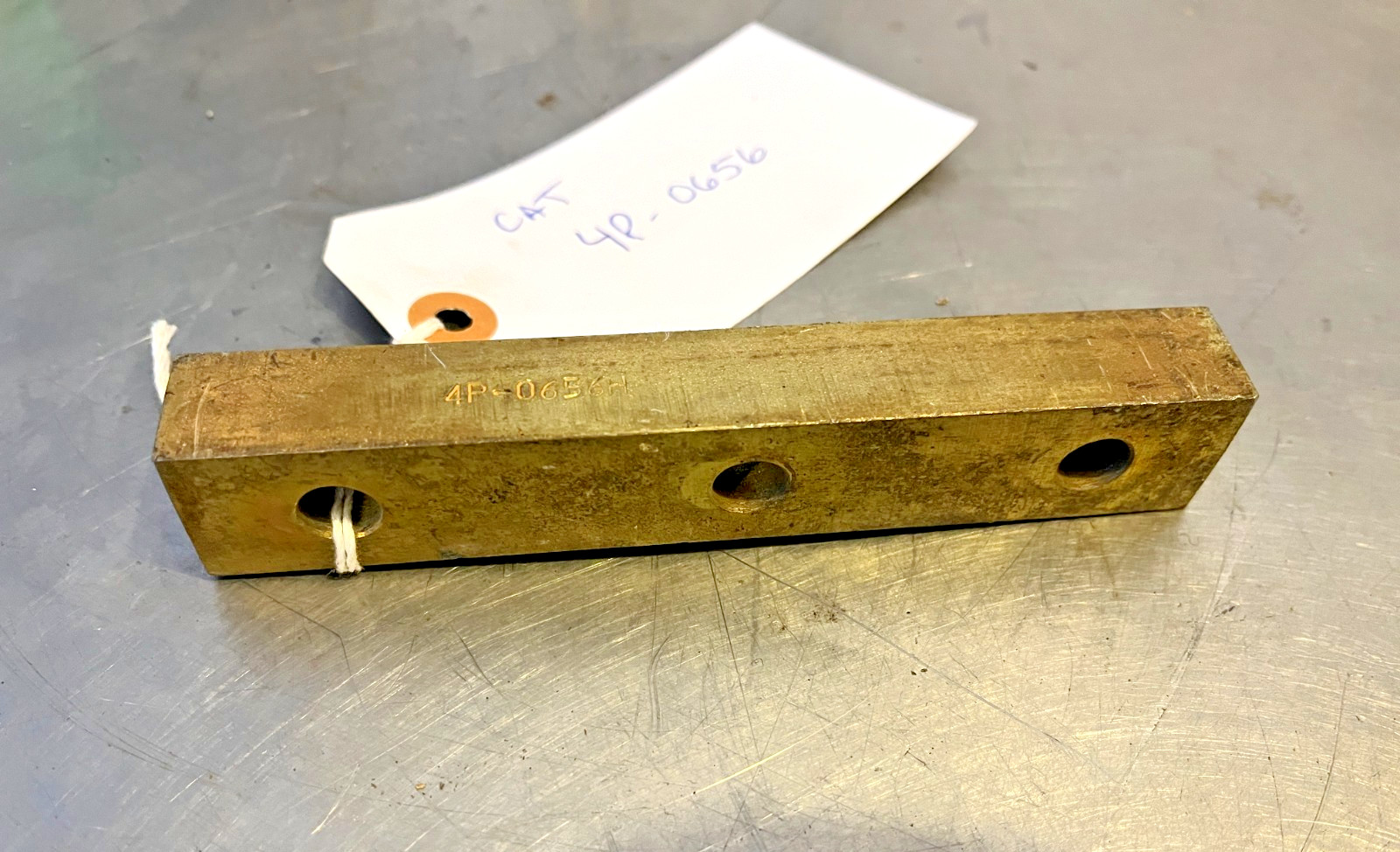 4P-0656  Genuine OEM  CAT  PLATE   Caterpillar   4P0656 , 4P656