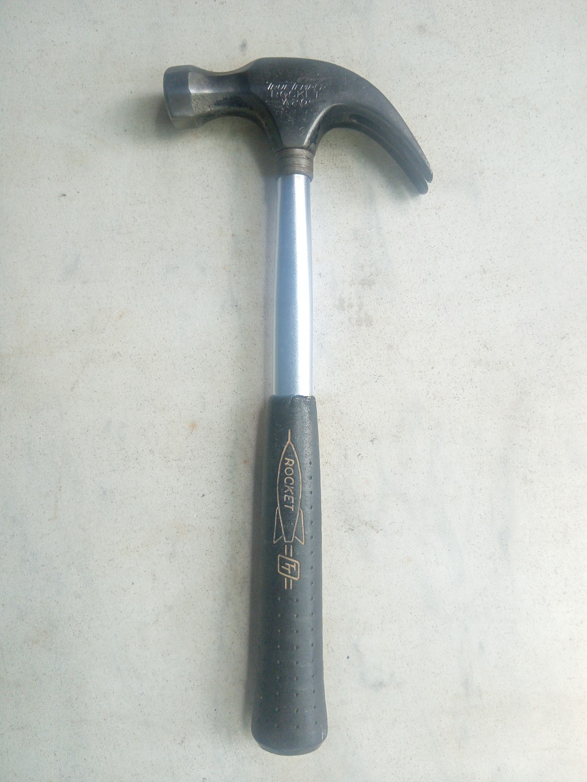 VINTAGE TRUE TEMPER ROCKET A20 CLAW HAMMER ORIGINAL BLACK HANDLE-