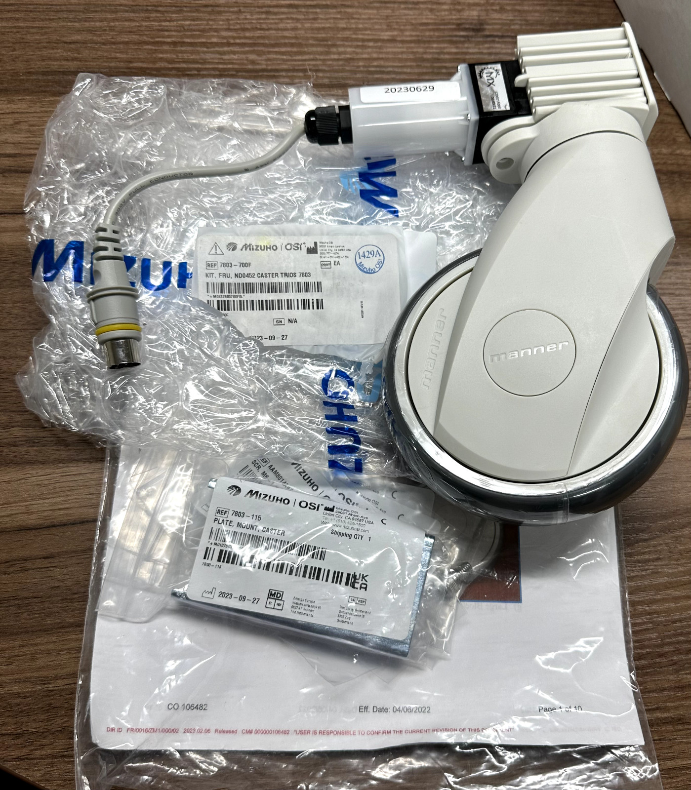 Mizuho OSI Trios Caster