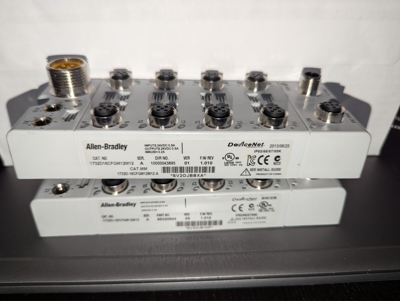 New Allen Bradley 1732D-16CFGM12M12  I/O Armorblock Devicenet