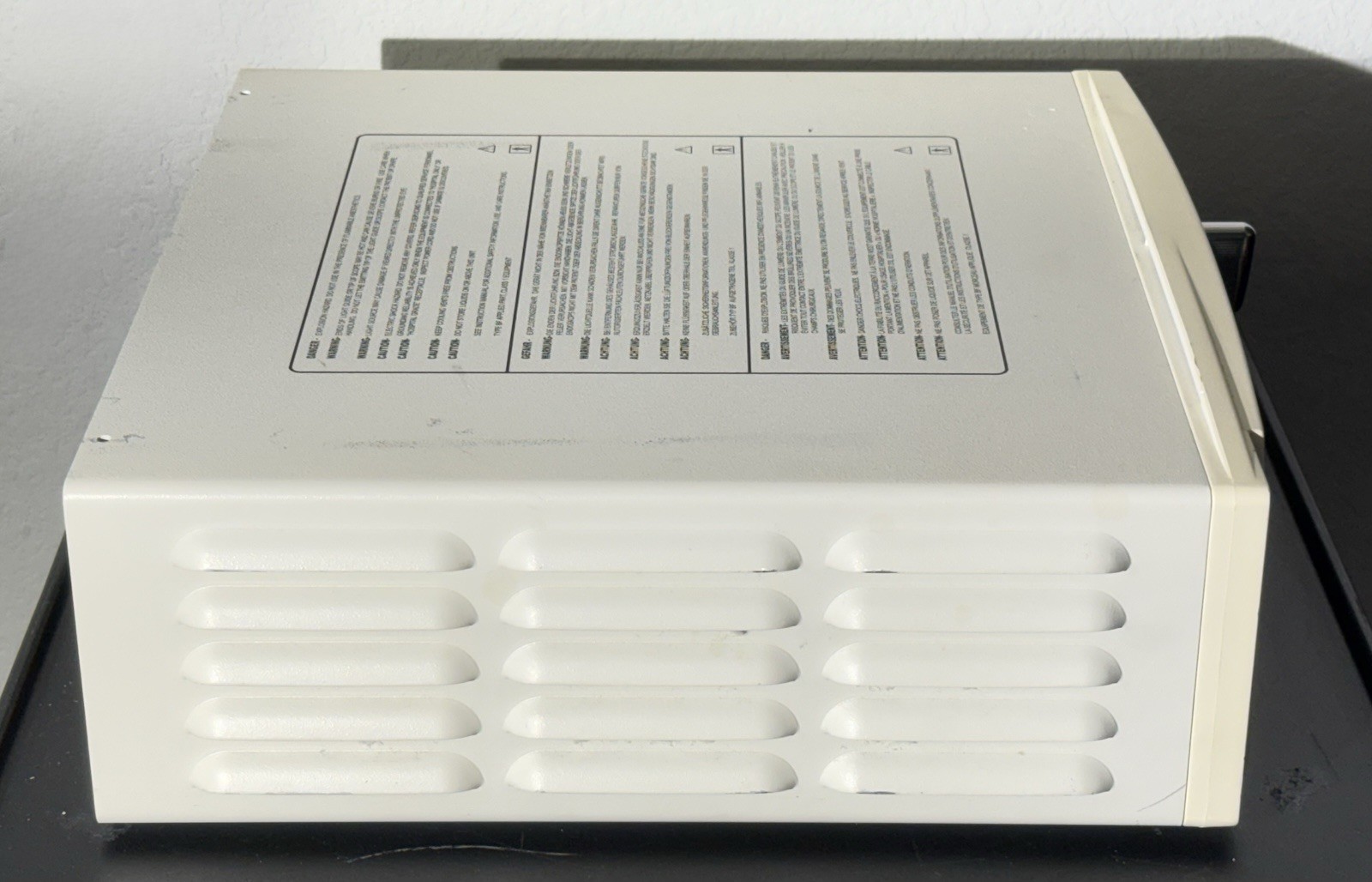 ConMed Linvatec LS7700 Xenon Light Source 300 Watt