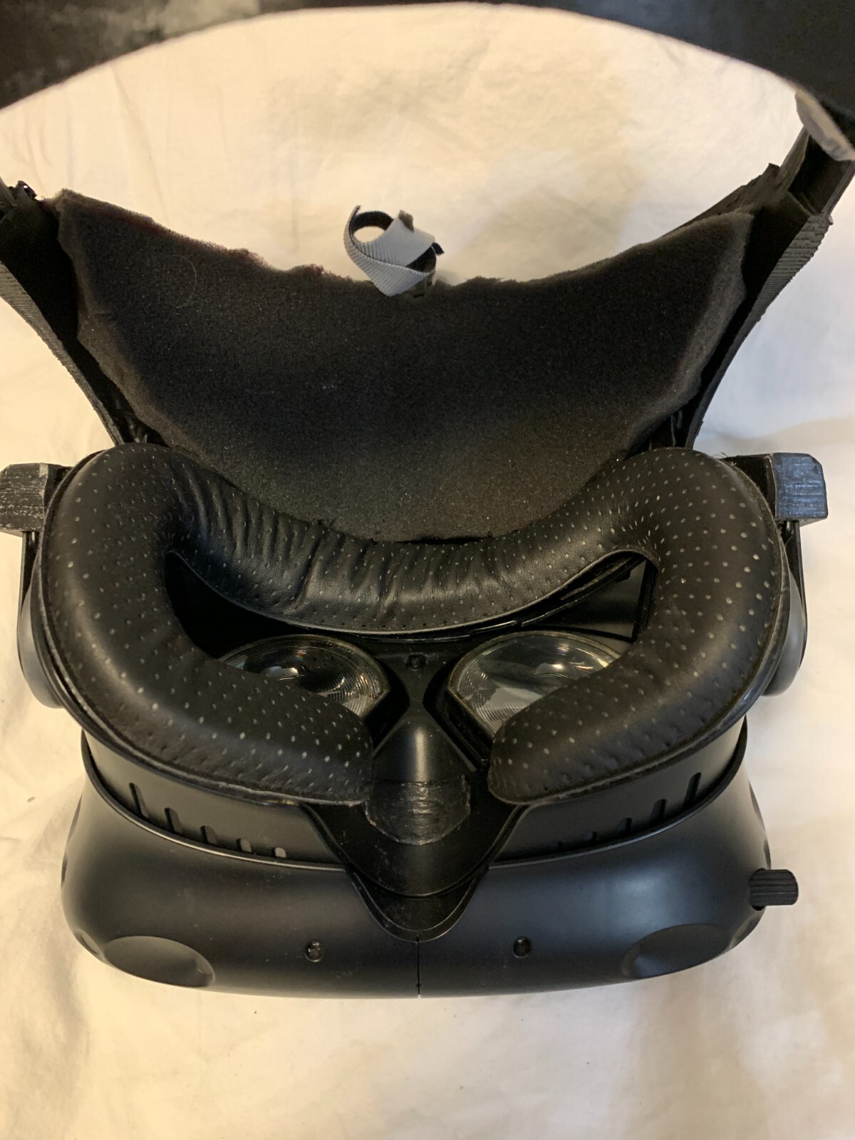 HTC Vive Virtual Reality Headset with reVolve headstrap, link box, CABLES