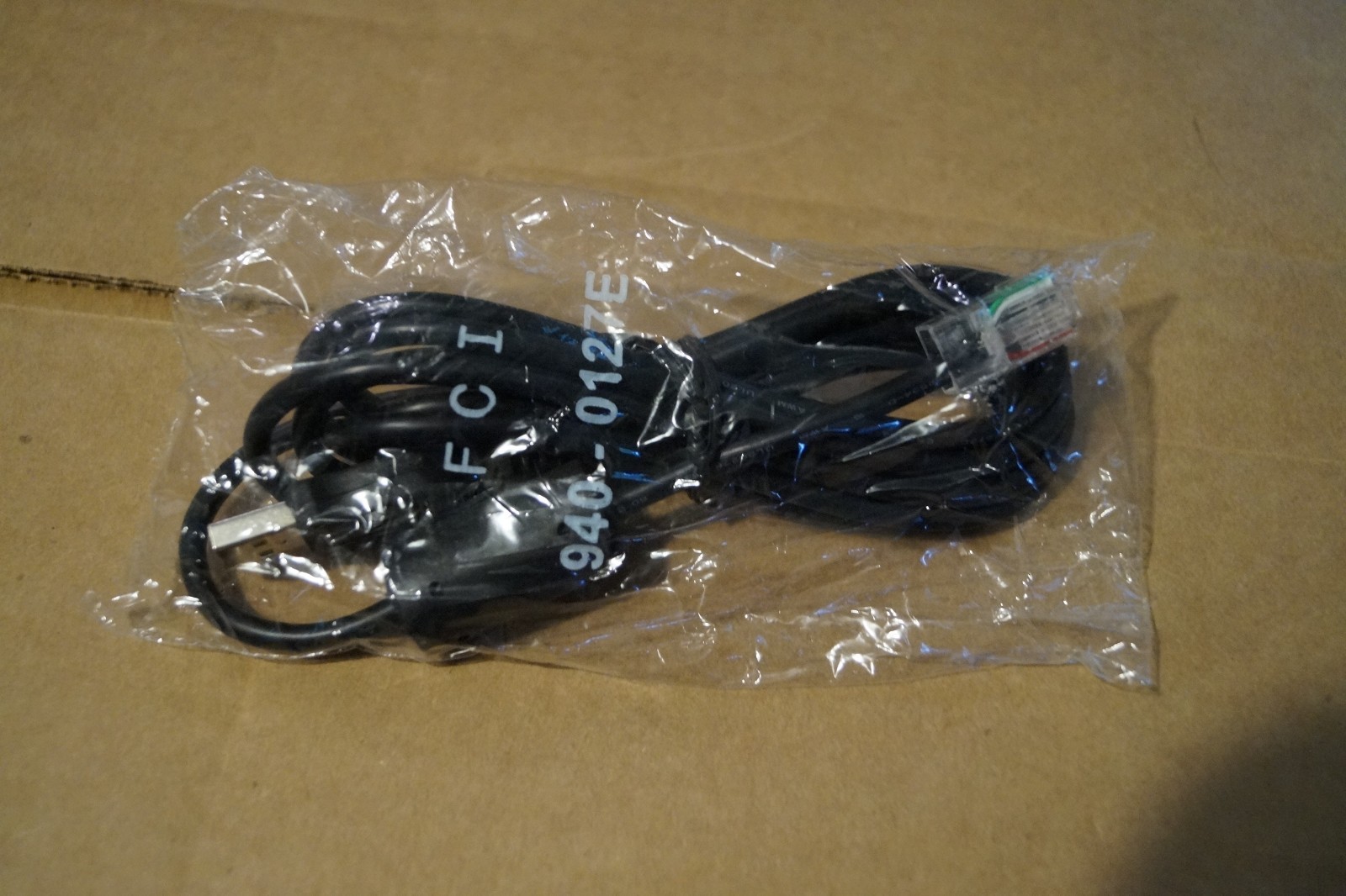 APC Battery Back-UPS Data Signaling Cable USB A Male to RJ-50 Male - 940-0127E