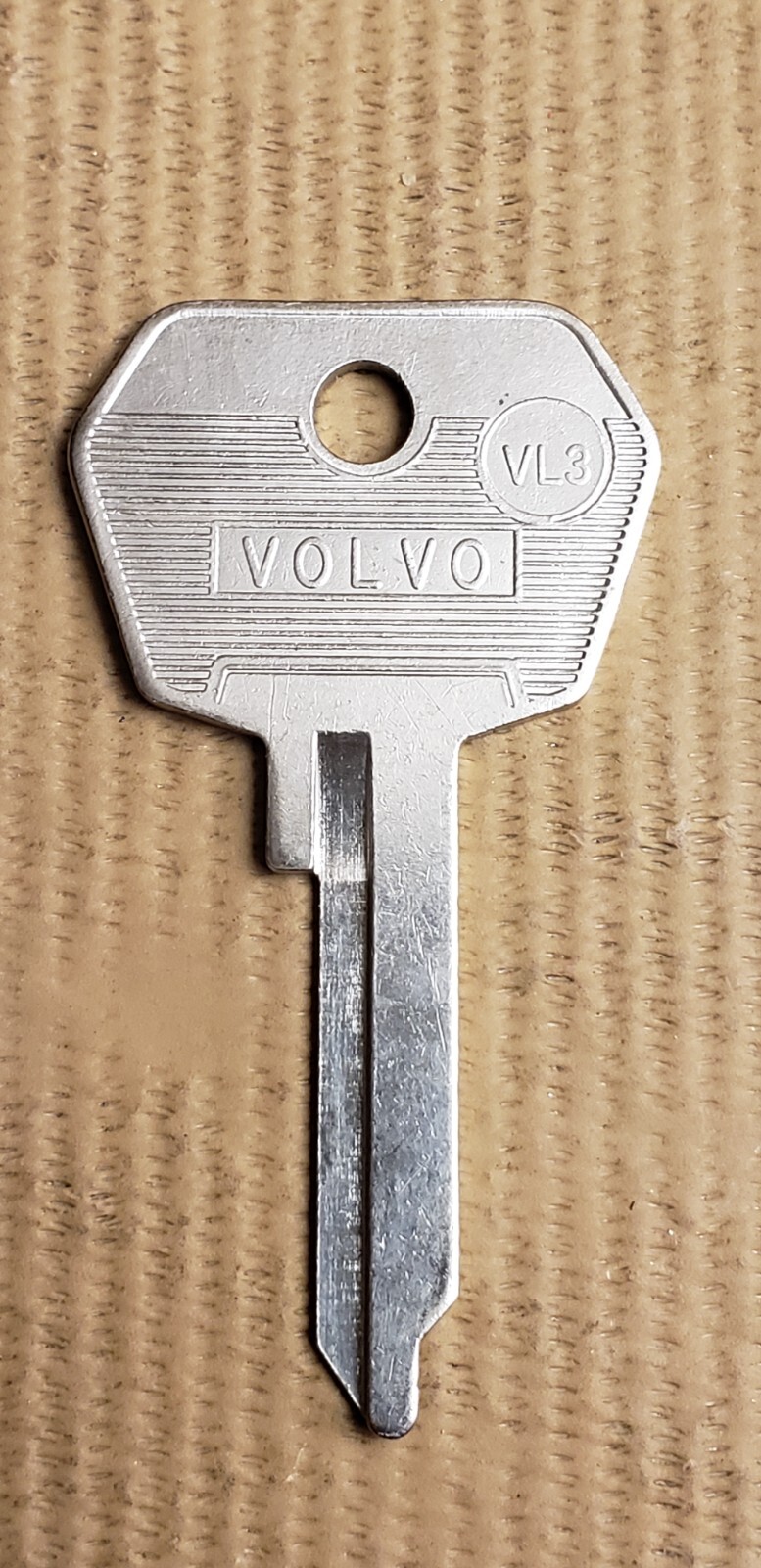 Volvo - VL3 - V79D - Key Blank
