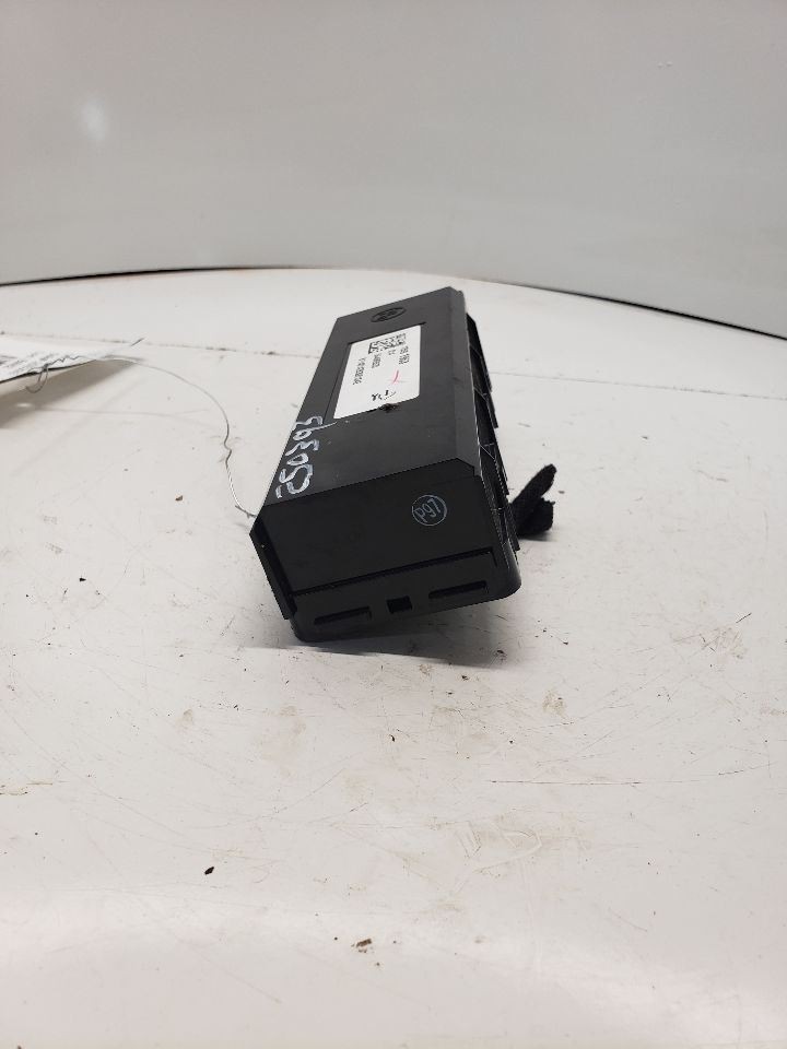 Control Module Temperature Center Dash ID 13591963 Fits 2014 ELR Tested OEM