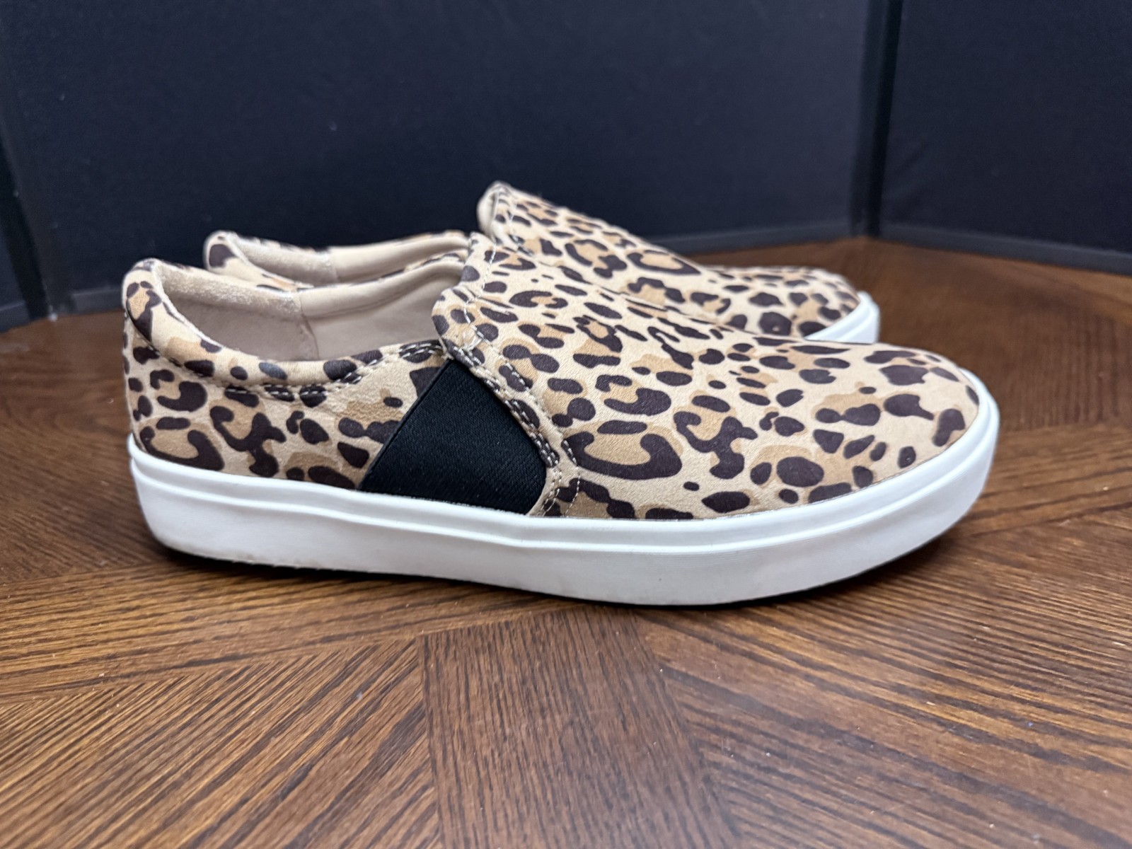 DR SCHOLL'S be Energized  TAN BROWN LEOPARD LOAFER SNEAKERS SIZE 11