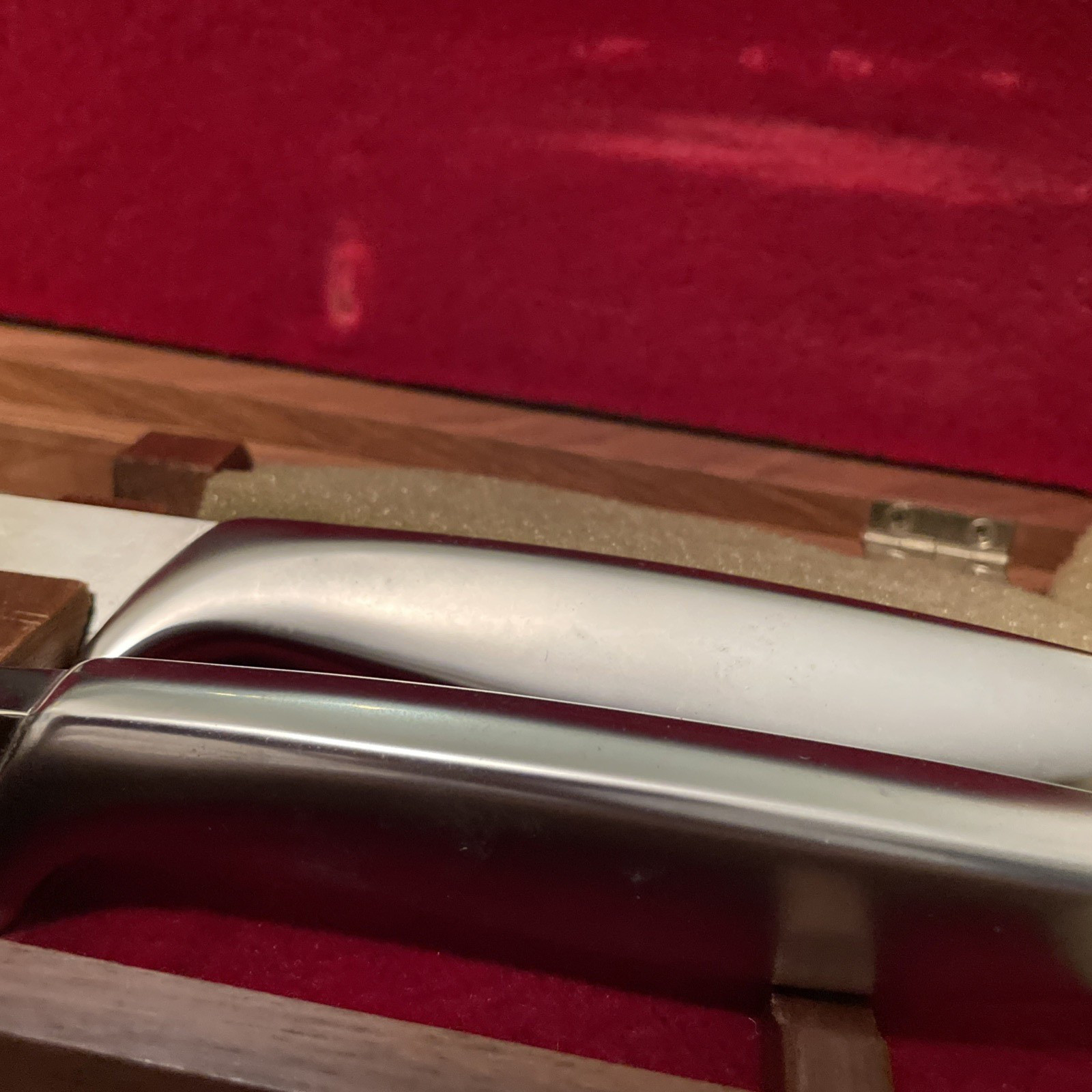 GERBER LEGENDARY BLADE CARVING SET 2 WALNUT CASE. No Sharpening Tool Vintage