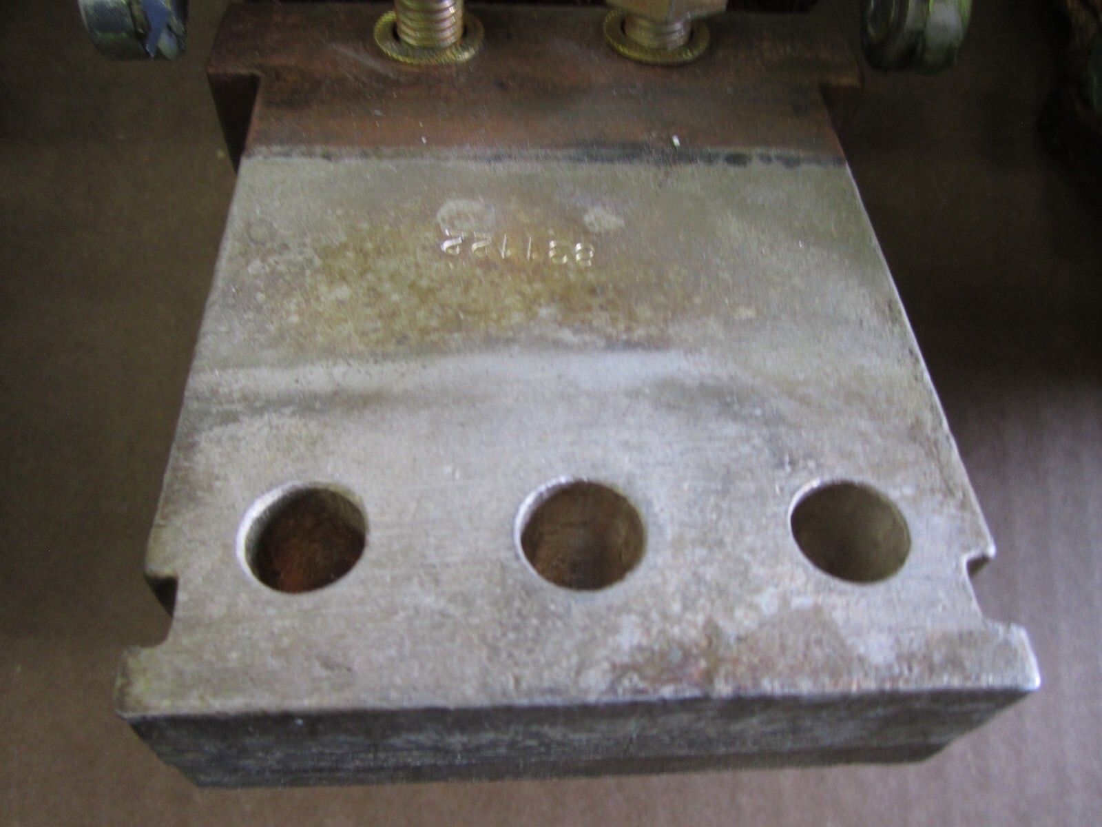 NEW EATON MAGNUM DS 2500A COMPLETE CONTACT ASSEMBLY