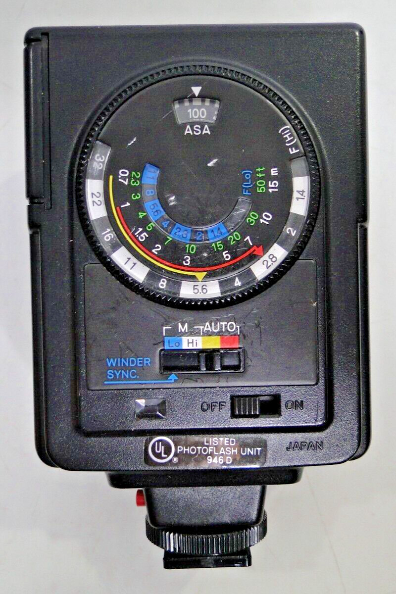 Minolta Auto 200X Flash, Wide panel with Case