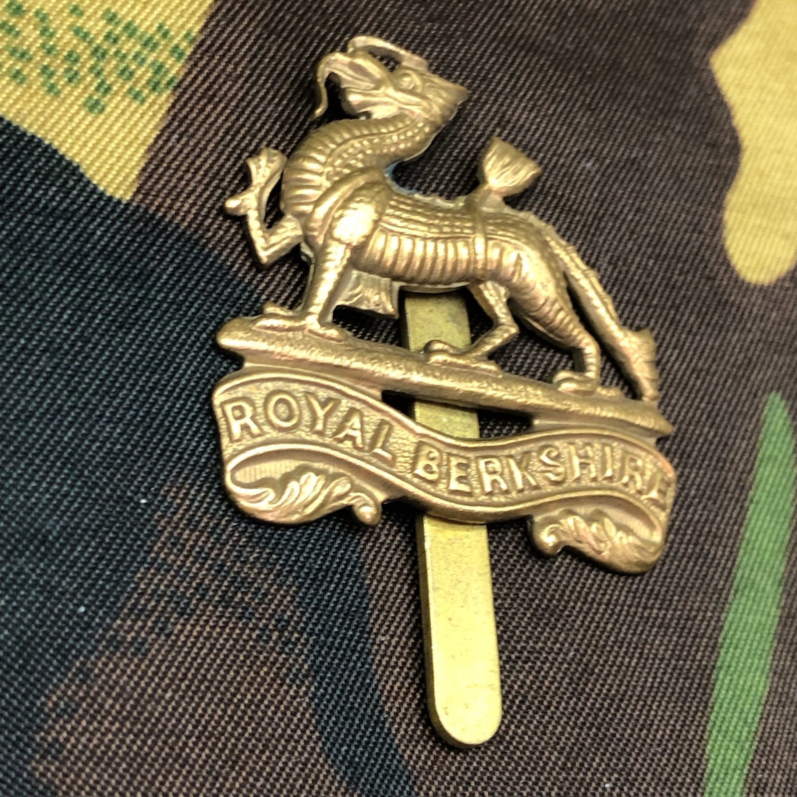 Royal Berkshire Regiment - Original WW2 British Army Cap Badge