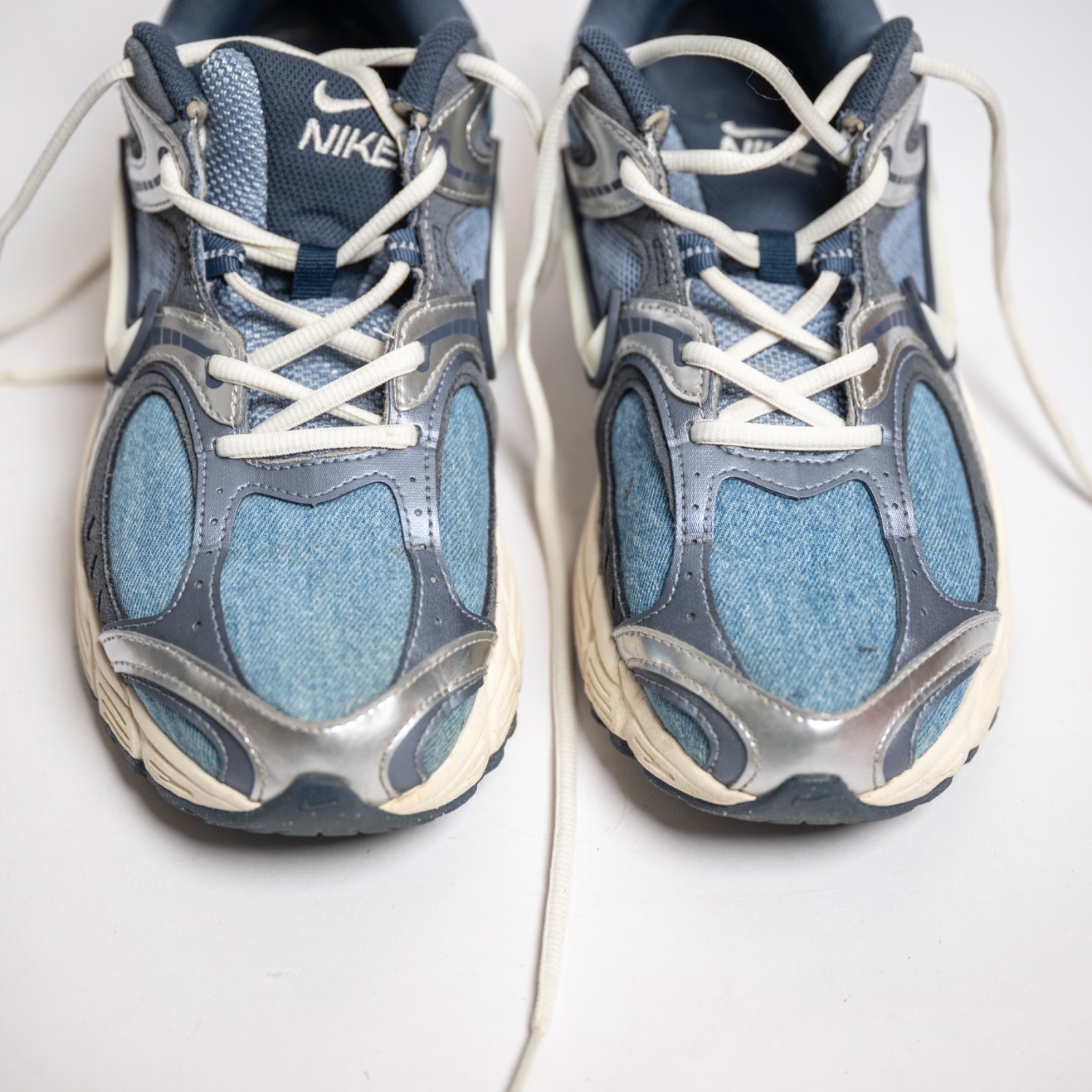 Nike - V5 RNR SE Denim - Size 10 - USED
