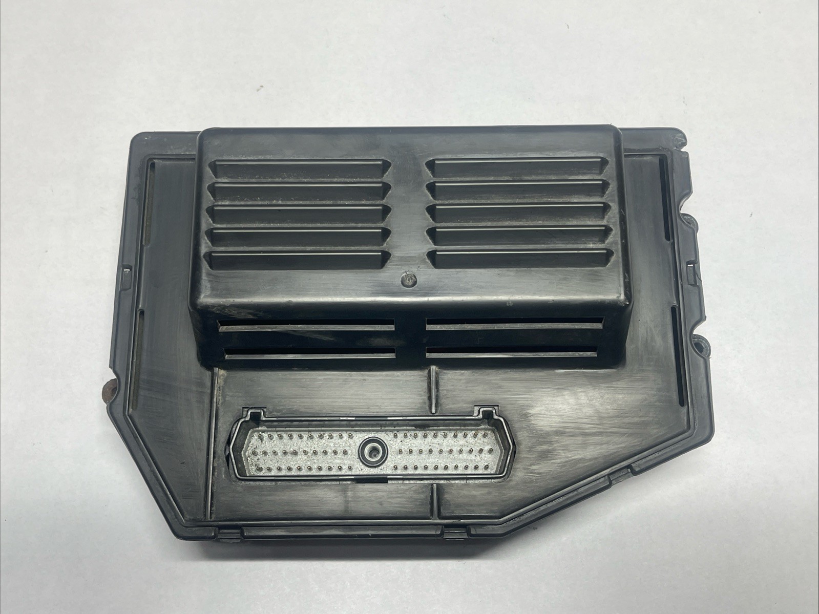 Jeep Wrangler YJ 1994-1995 ONLY   4.0L 6-Cylinder  AUTOMATIC TRANSMISSION  ECM