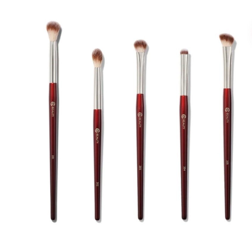 BK BEAUTY ESSENTIALS EYE BRUSH BOX SET- ** 5 PIECE SET- **NEW IN BOX!