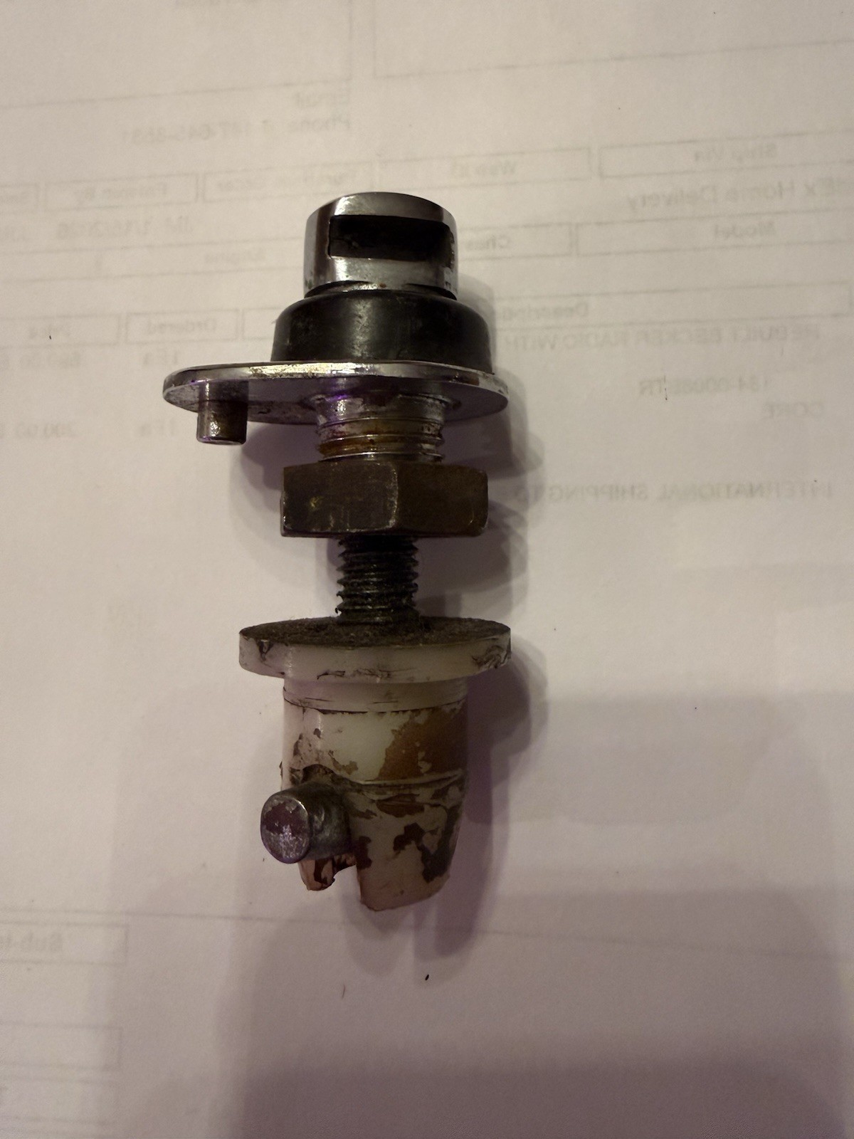 1972 - 89 Mercedes  W107 350SL 450SL 380SL 560SL Hard top fastener latch lock