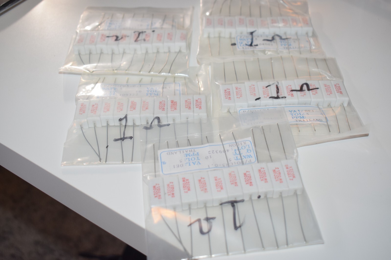 QTY 50 BRAND NEW - CR5-0.1-5% XICON RESISTOR WIREWOUND 0.1 OHM 5W 5% AXIAL