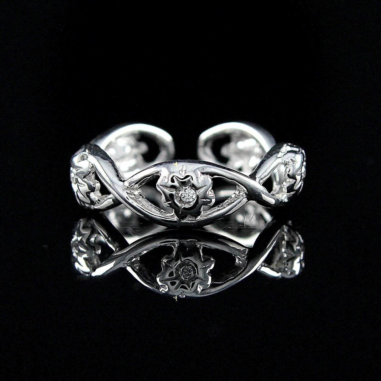 Genuine Real Solid 10k White Gold Round Simulated Diamond Floral Toe Ring