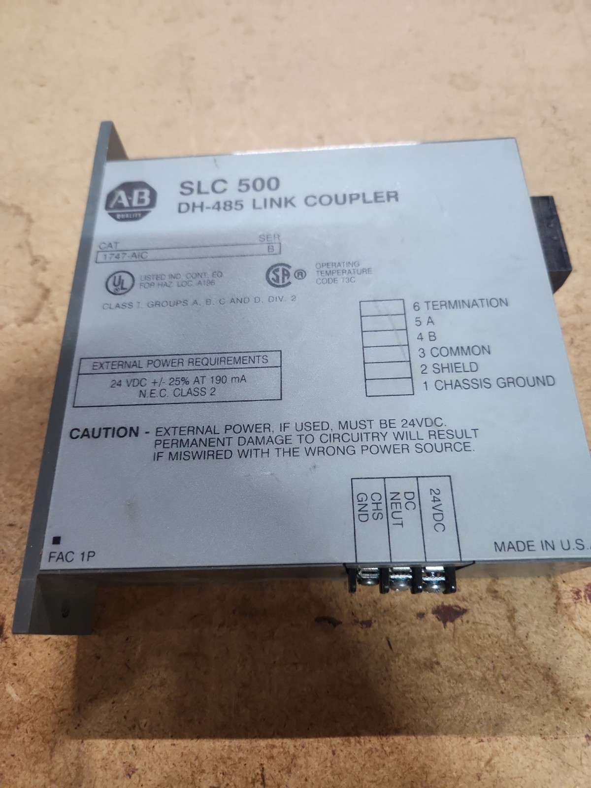 Allen Bradley 1747-AIC Link Coupler SLC 500 DH-485