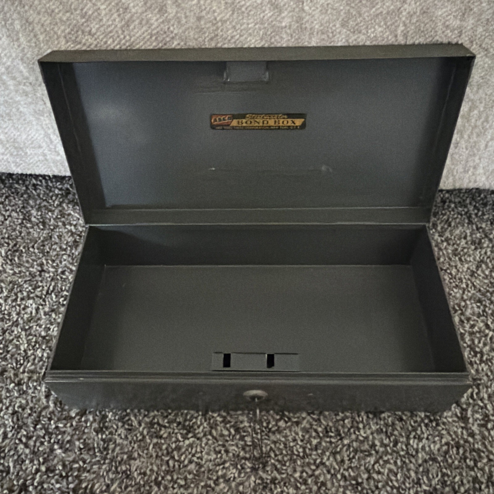 ASCO Steelmaster Metal Bond Box with Key