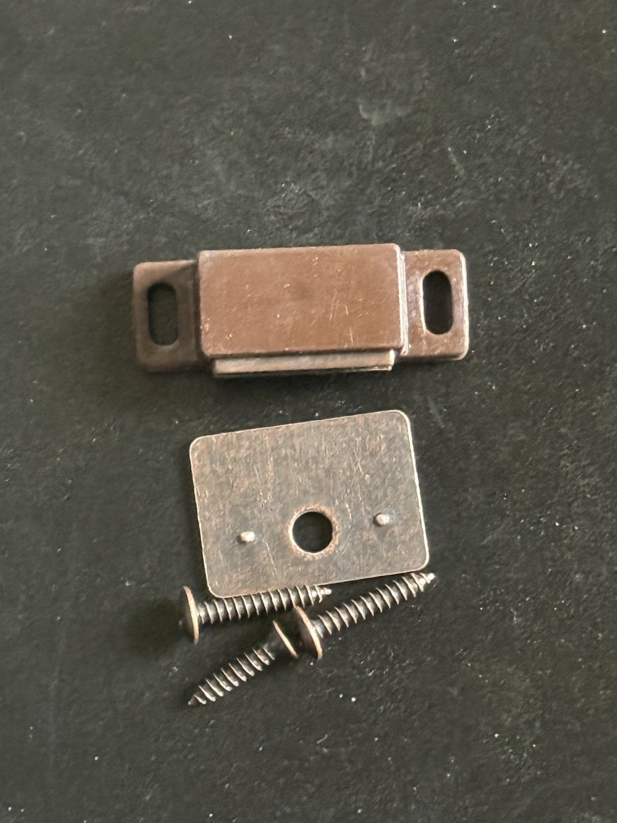 Magnetic Catches Brown/Antique Copper Retail Pack (19)