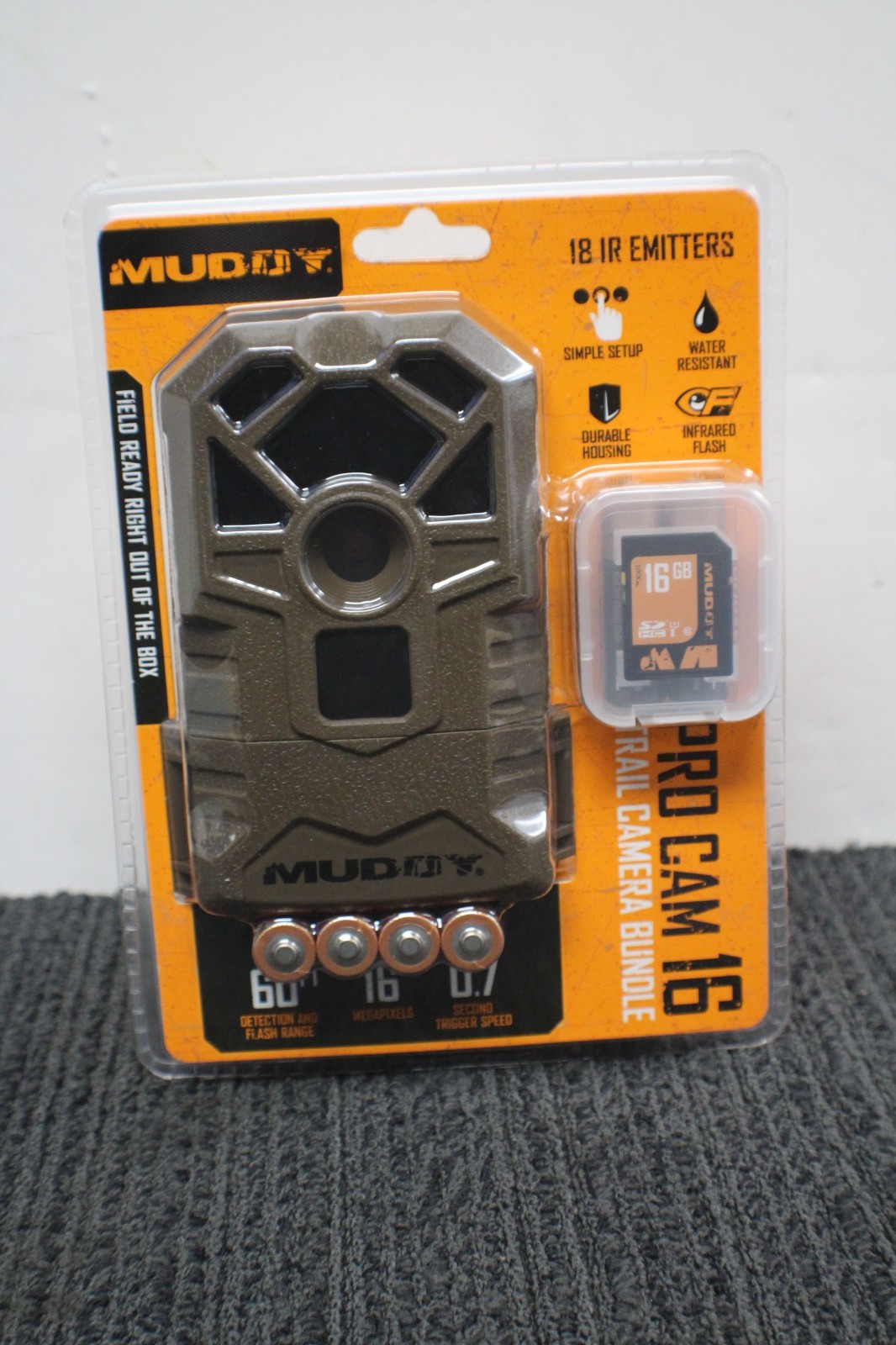 Muddy Pro Cam 16 (MUD-MTC100) 16MP Trail Camera Bundle  **NEW**