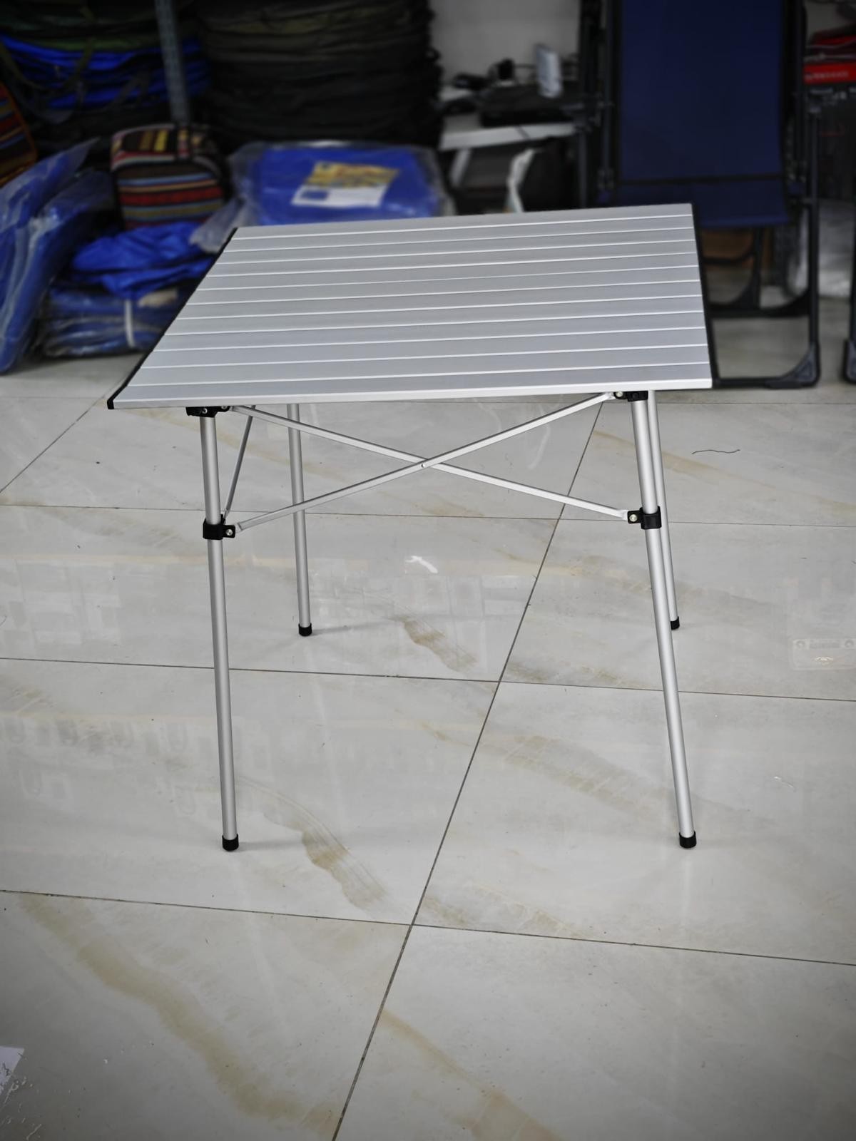 outdoor table hafıf cok yer kaplamaz kurulumu cok kolay
