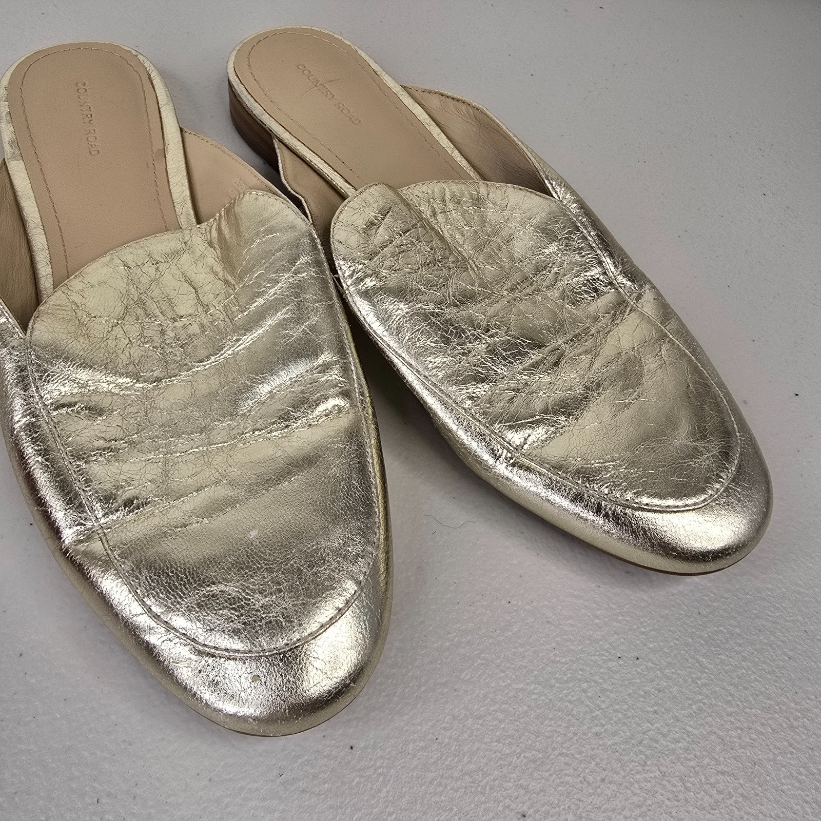 Country Road Mule Size 40 Gold Leather Slip On Loafer Flats Casual Women