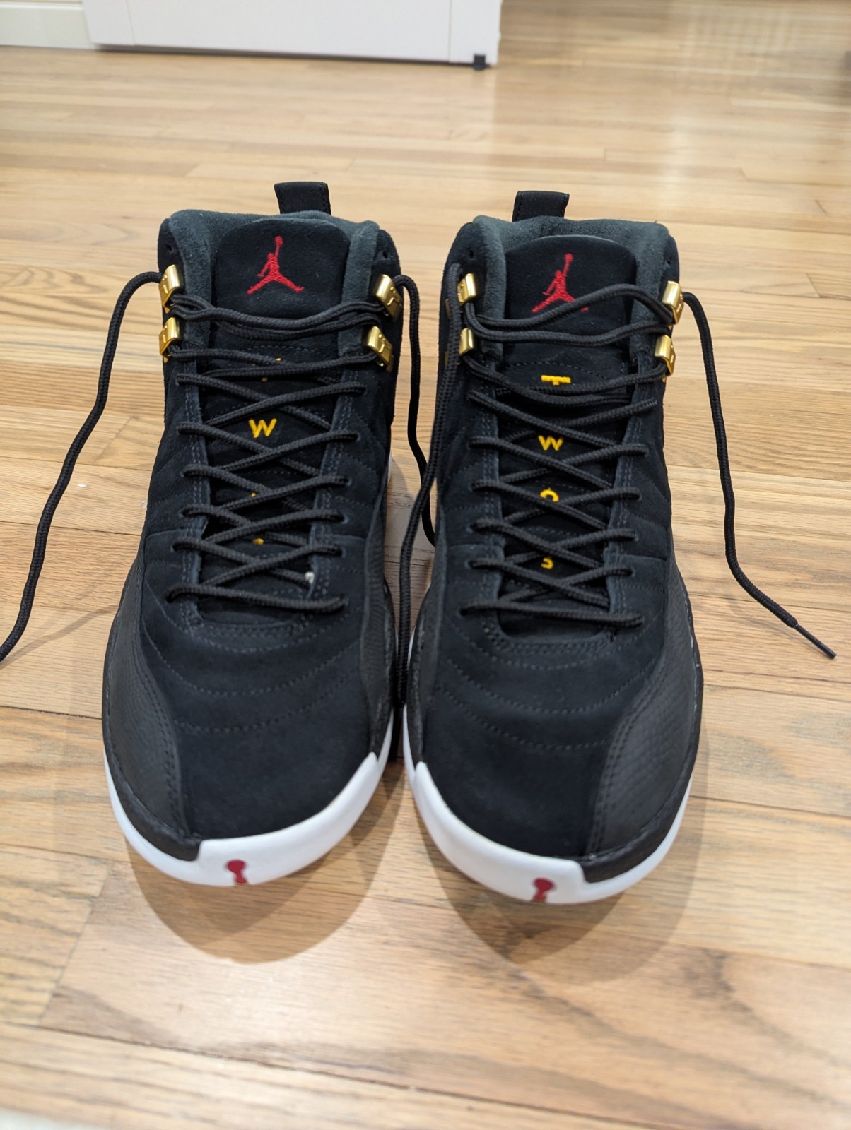 Jordan Retro 12 Reverse Taxis Size 10.5
