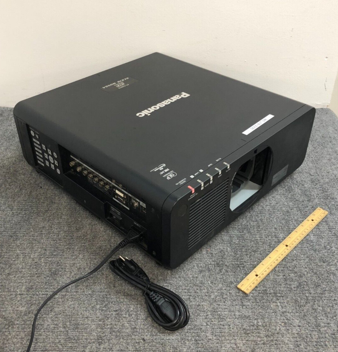 Panasonic PT-DZ870ULK WUXGA Large Venue DLP Projector w/ Power Cord (For Parts)