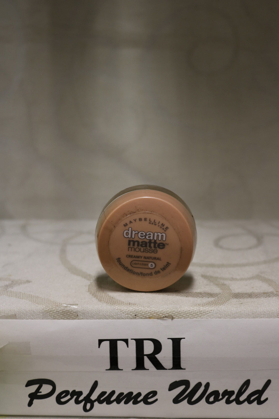 MAYBELINE Dream Matte Mousse Foundation CREAMY NATURAL Light 5  .64 oz./ 18 g