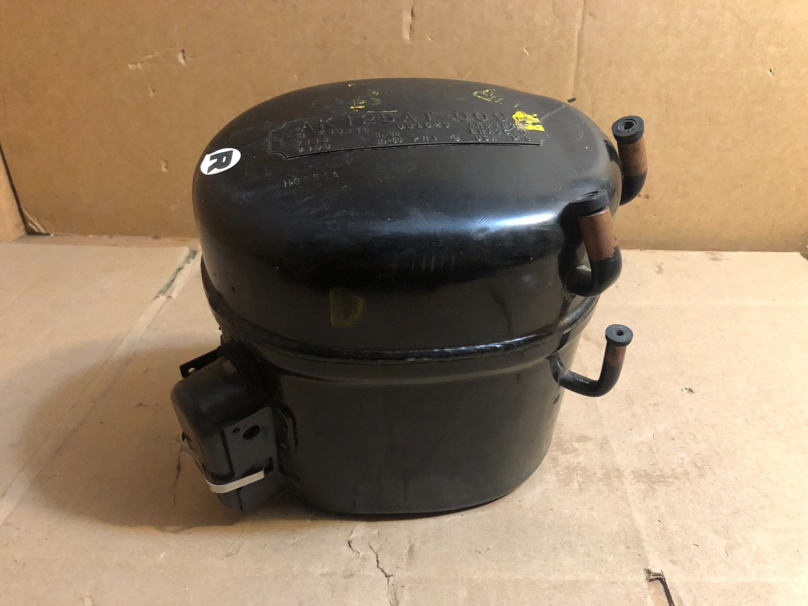 Tecumseh AK125AT-009 Compressor 1 HP 115V/1PH/60HZ